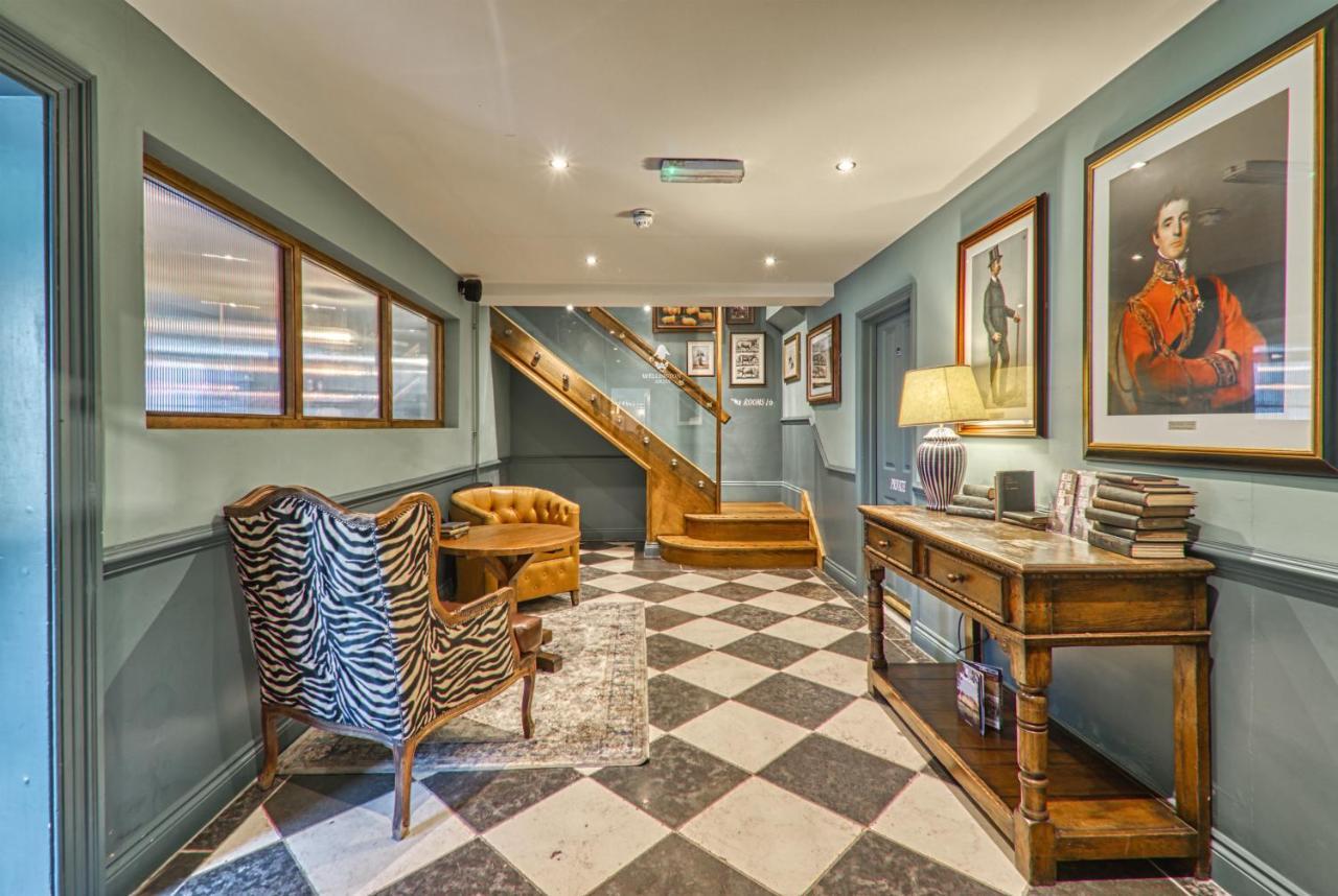 ホテル The Wellington Arms - Basingstoke-Reading Heckfield エクステリア 写真