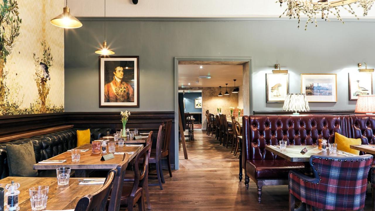 ホテル The Wellington Arms - Basingstoke-Reading Heckfield エクステリア 写真
