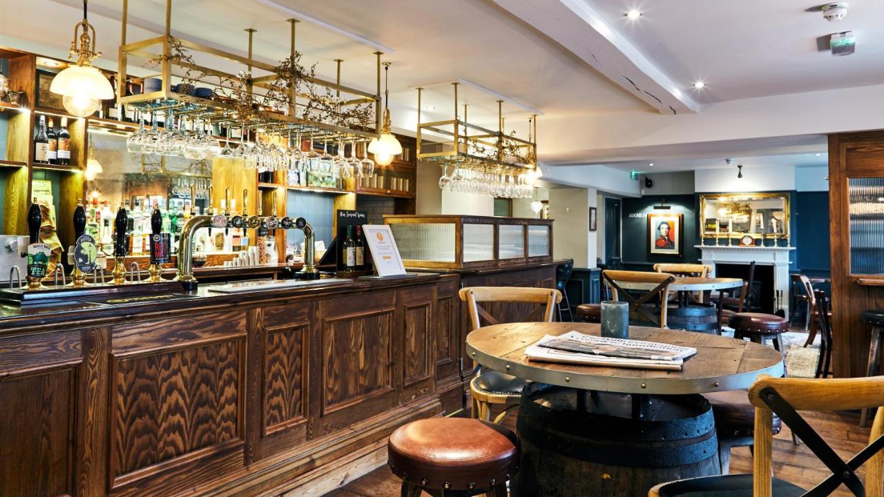 ホテル The Wellington Arms - Basingstoke-Reading Heckfield エクステリア 写真