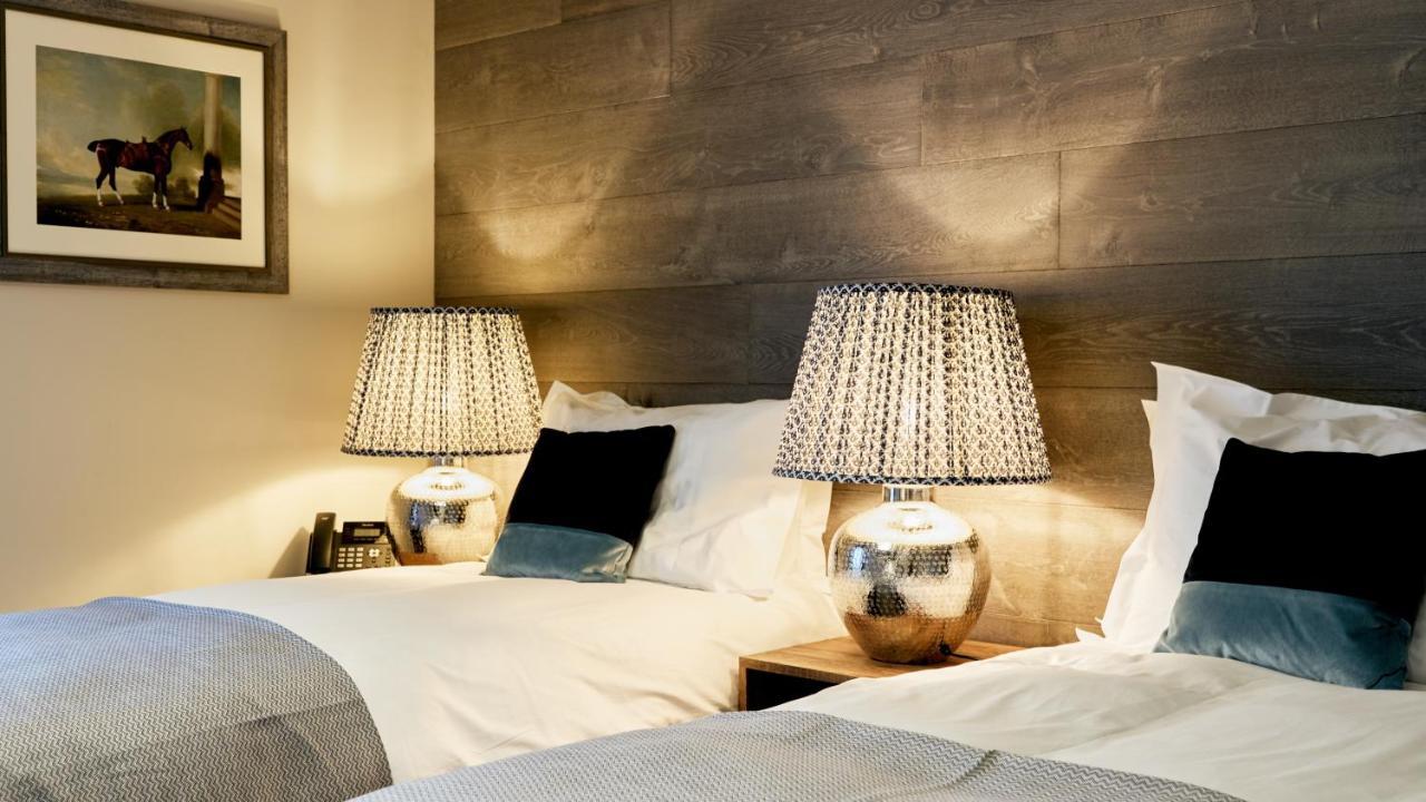 ホテル The Wellington Arms - Basingstoke-Reading Heckfield エクステリア 写真